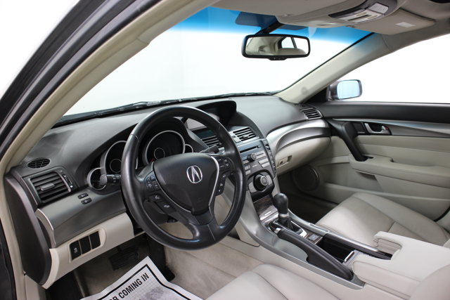 Vehicle image 15 of 37