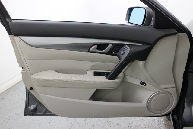 Vehicle image 12 of 37