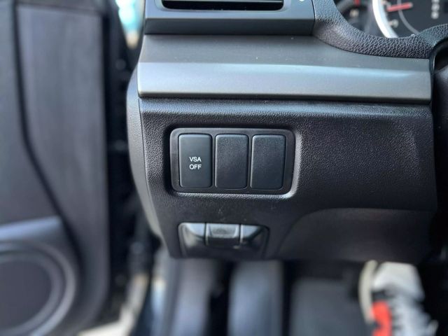 Vehicle image 24 of 31