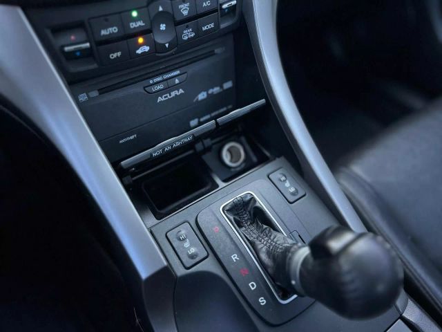 Vehicle image 29 of 31