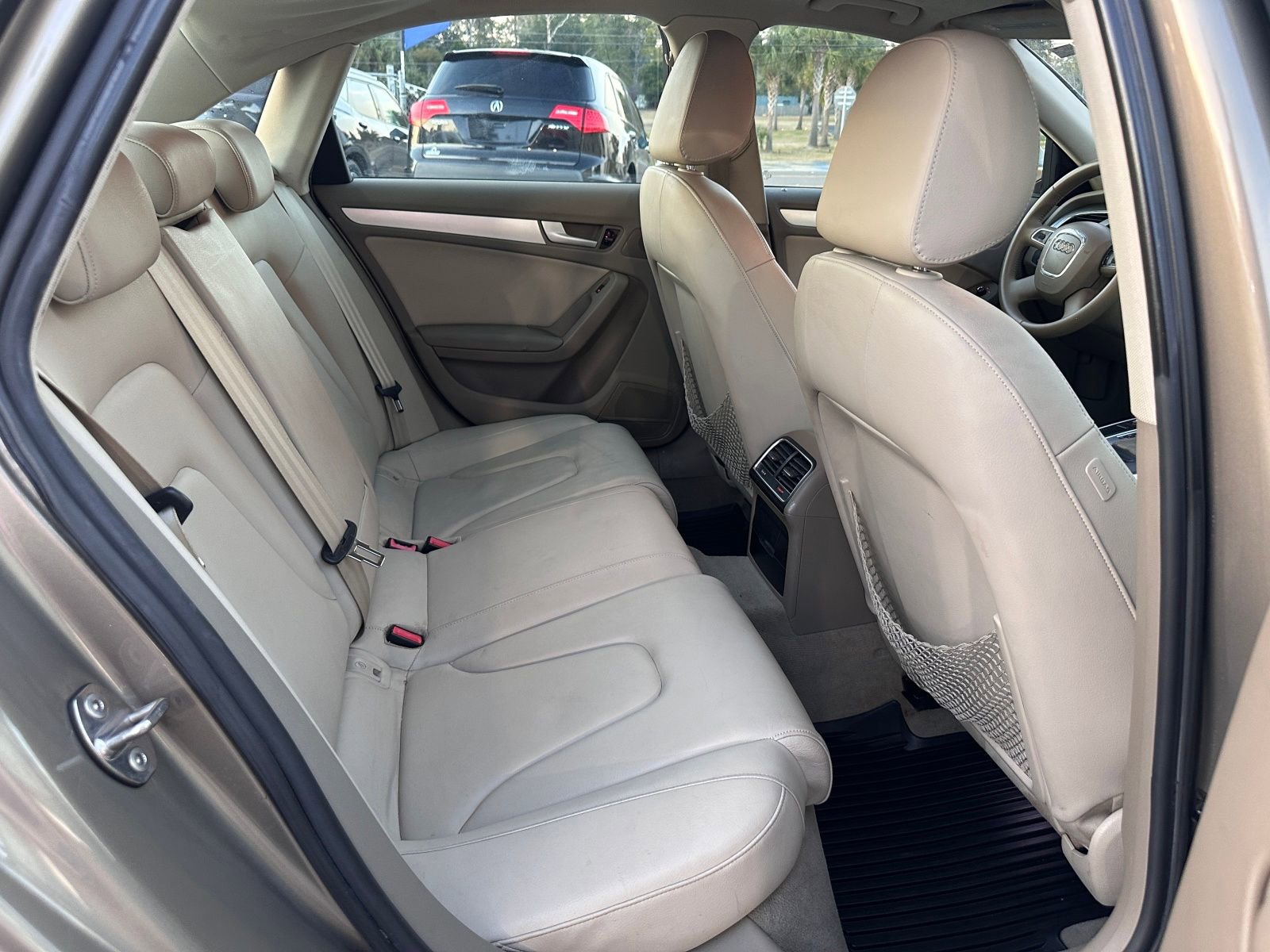2010 Audi A4 2.0T Premium Plus Image 17 of 21