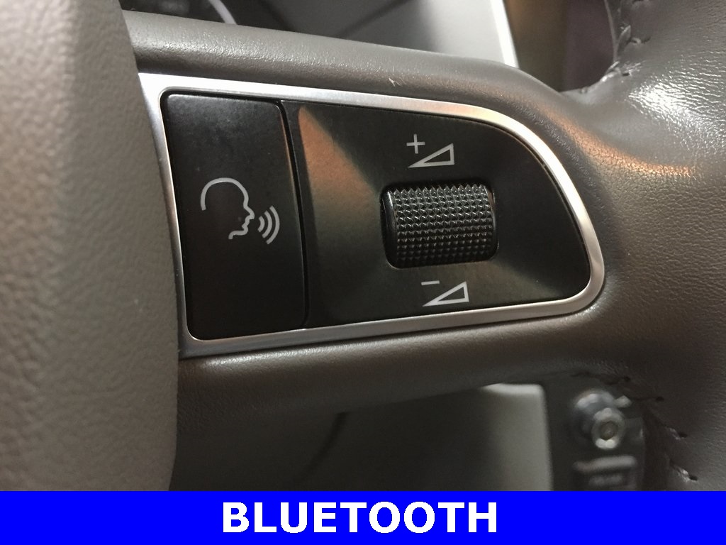 Vehicle image 18 of 20