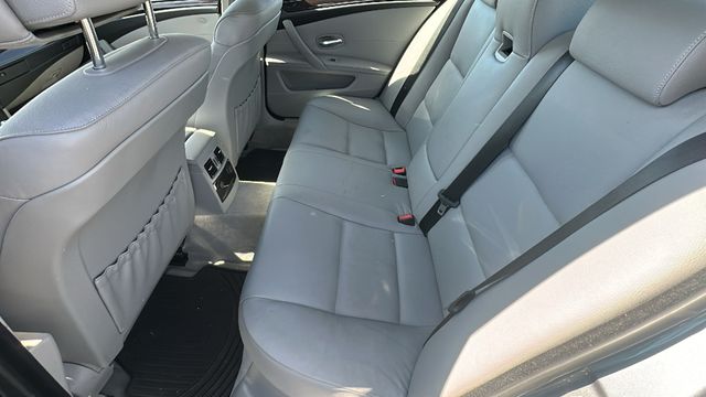 Vehicle image 6 of 11