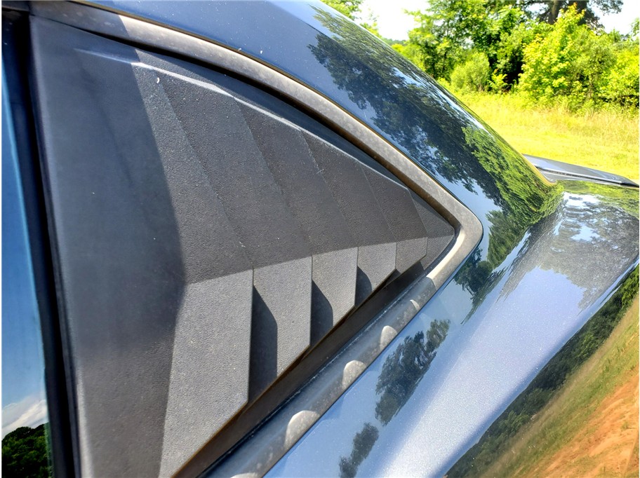 Vehicle image 27 of 58