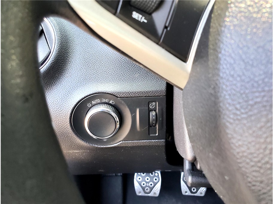 Vehicle image 45 of 58