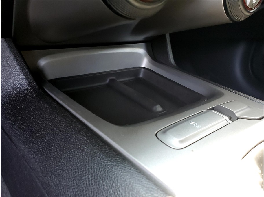 Vehicle image 44 of 58