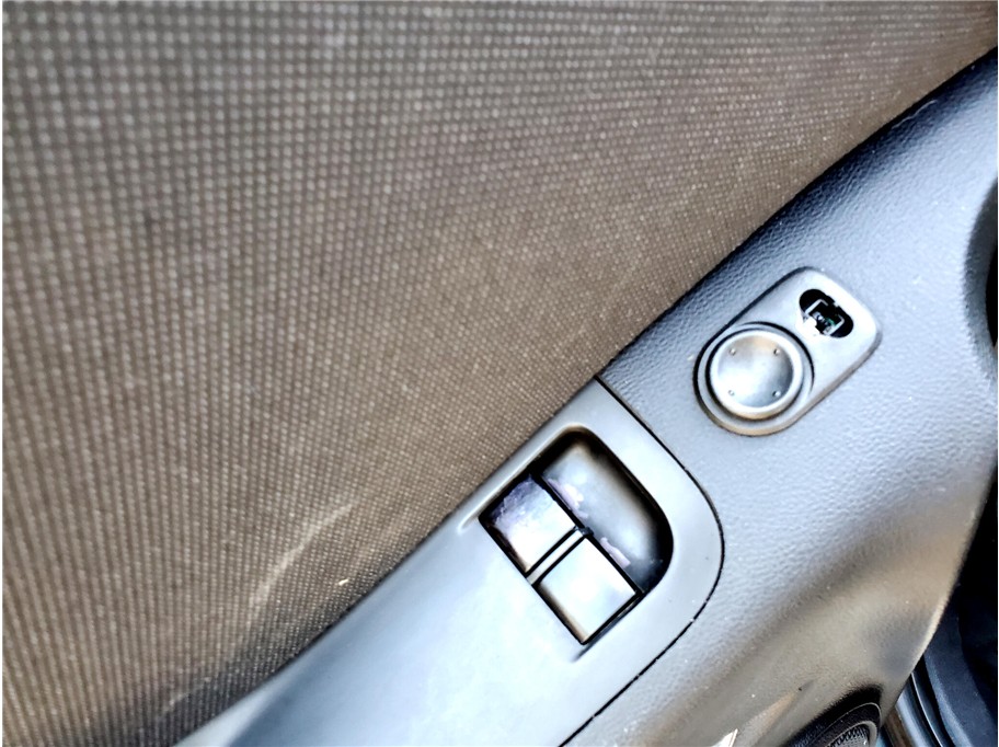 Vehicle image 52 of 58