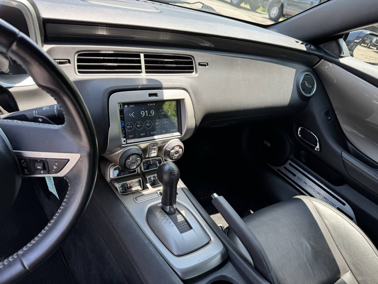 Vehicle image 22 of 24