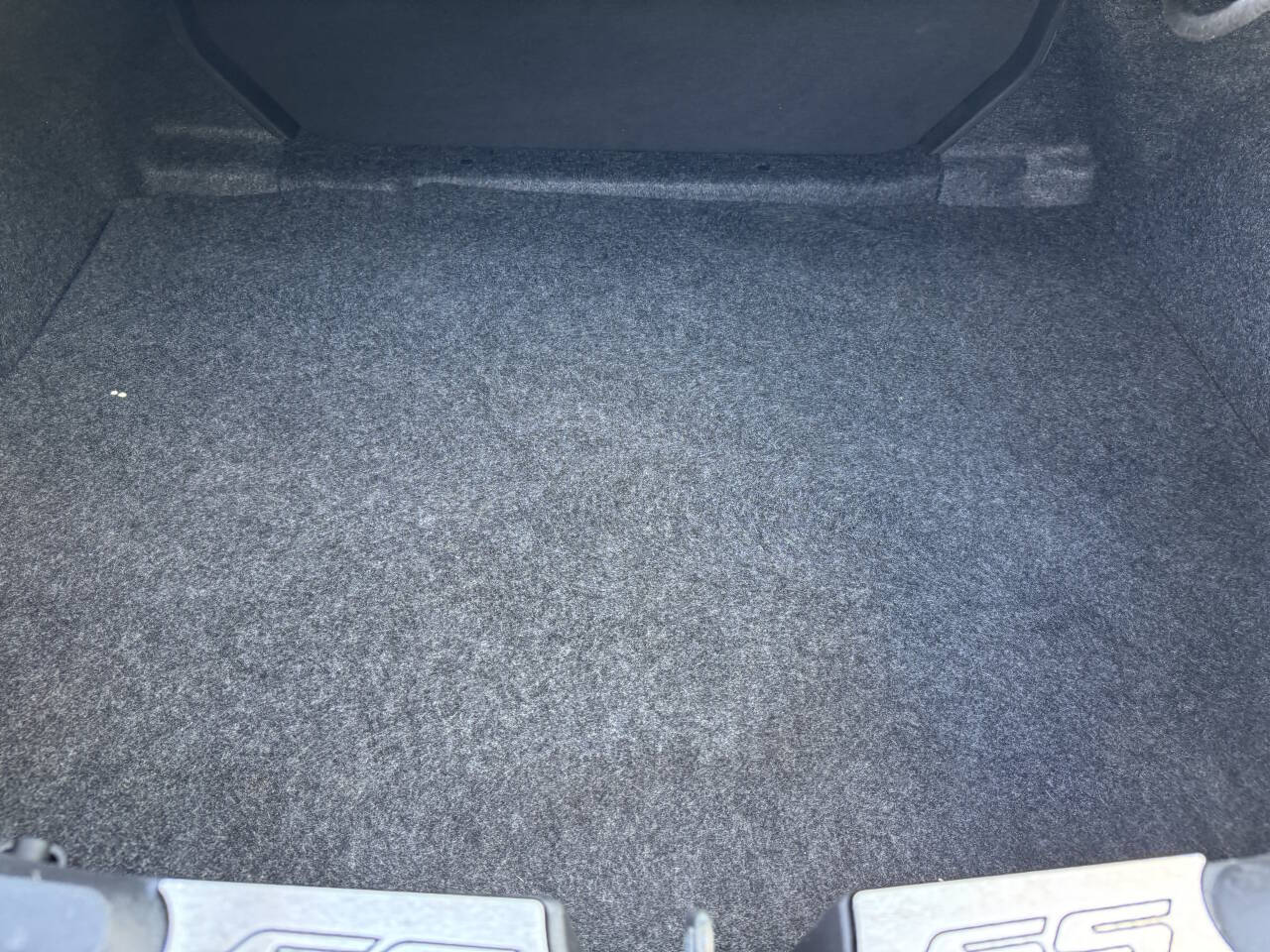 Vehicle image 16 of 24