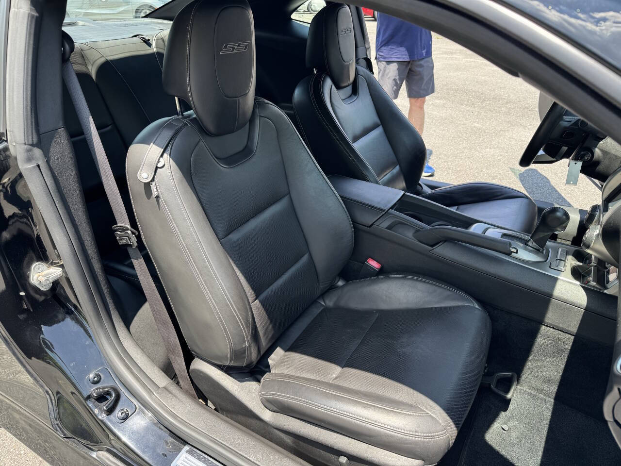 Vehicle image 17 of 24