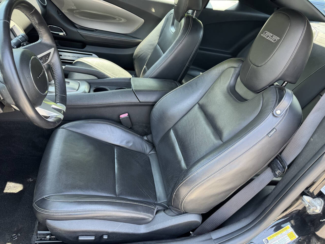 Vehicle image 19 of 24