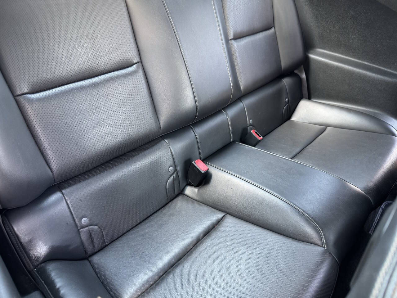 Vehicle image 20 of 24