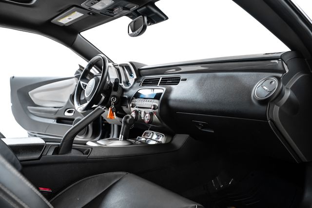 Vehicle image 19 of 30