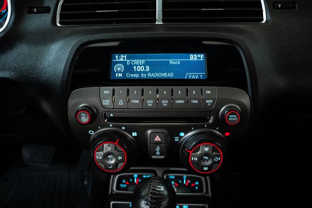 Vehicle image 25 of 30