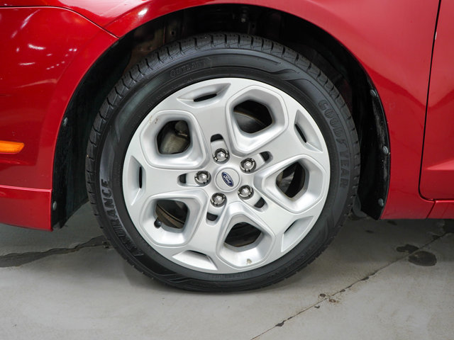 2010 Ford Fusion SE Image 10 of 27