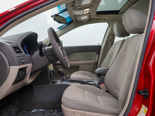 2010 Ford Fusion SE Image 13 of 27