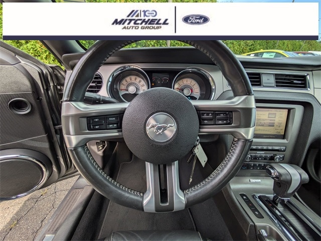 2010 Ford Mustang GT Premium Image 19 of 36