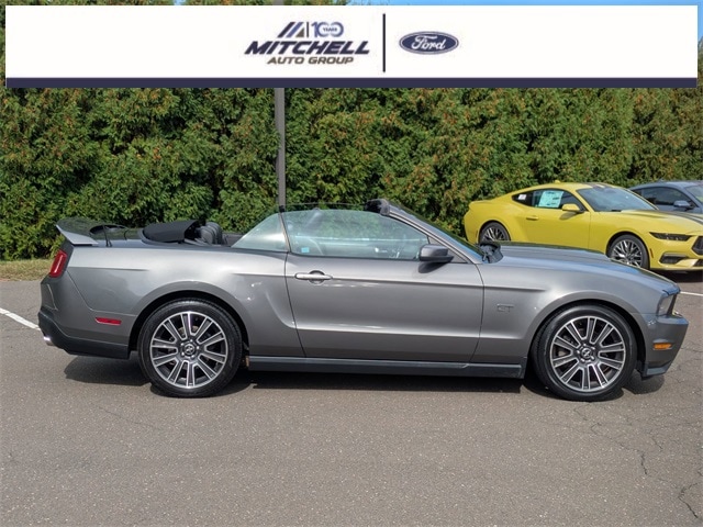 2010 Ford Mustang GT Premium Image 5 of 36