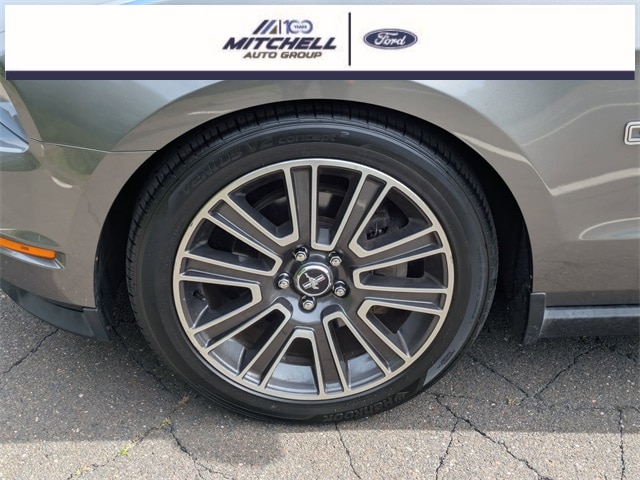 2010 Ford Mustang GT Premium Image 11 of 36