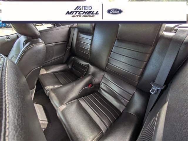 2010 Ford Mustang GT Premium Image 13 of 36