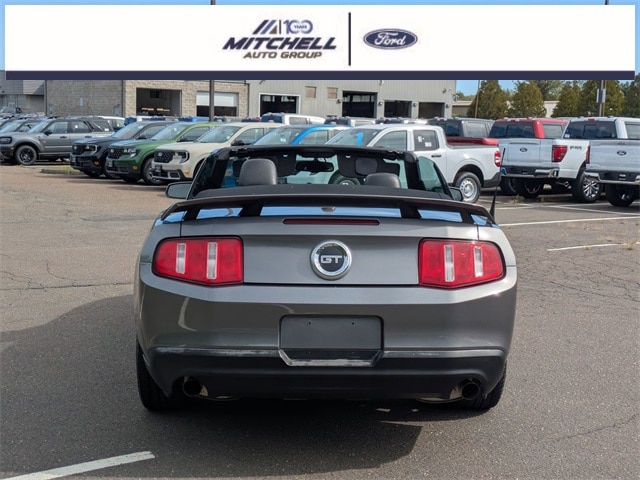 2010 Ford Mustang GT Premium Image 8 of 36