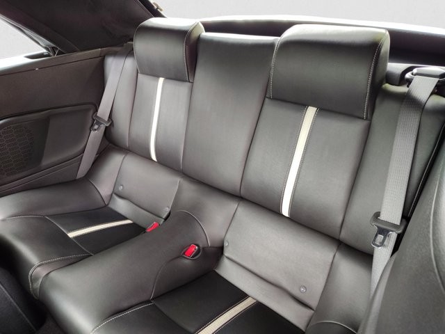 2010 Ford Mustang GT Premium Image 13 of 25