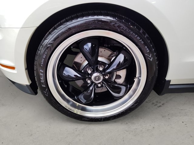 2010 Ford Mustang GT Premium Image 11 of 25