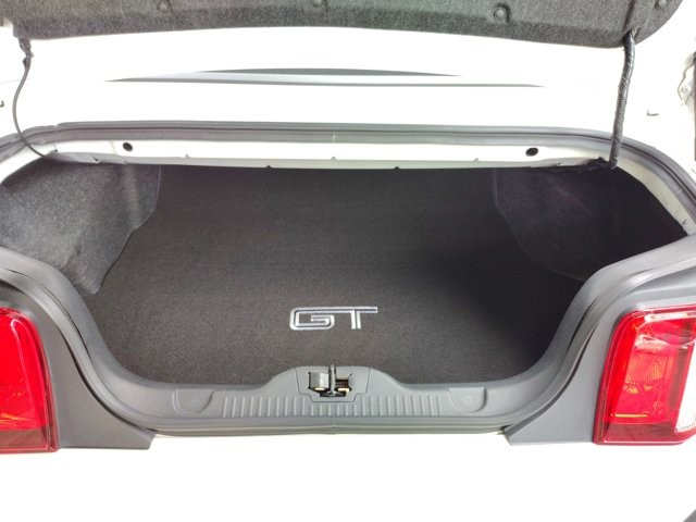 2010 Ford Mustang GT Premium Image 12 of 25