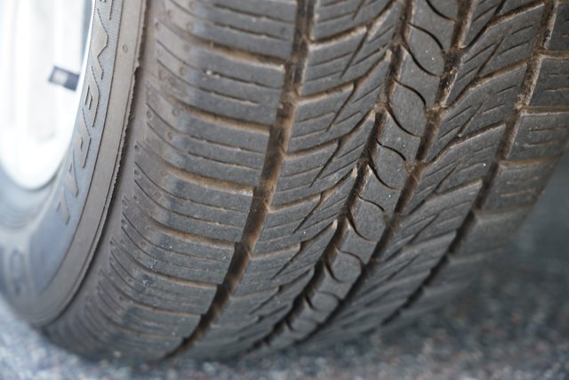 2010 Ford Mustang V6 Image 10 of 27