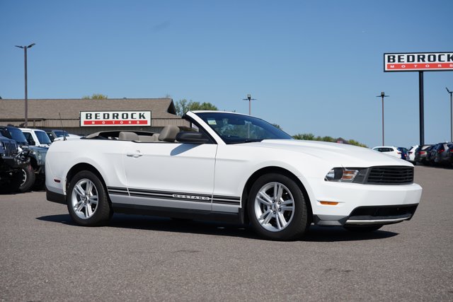 2010 Ford Mustang V6 Image 4 of 27