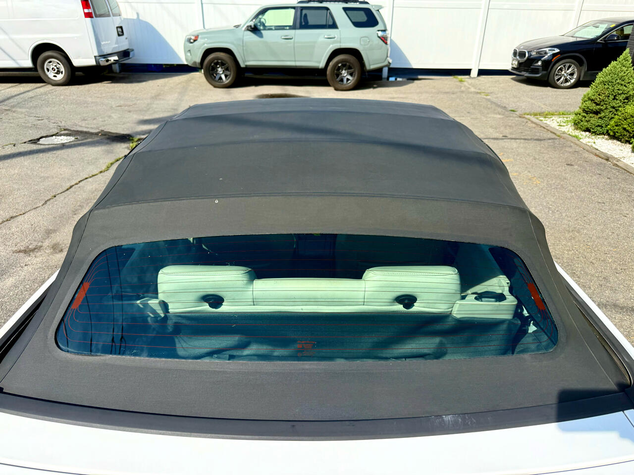 2010 Ford Mustang Image 10 of 41