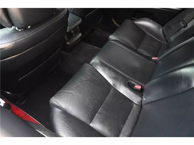 Vehicle image 19 of 36