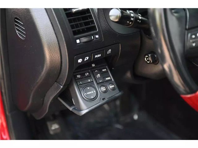 Vehicle image 28 of 36