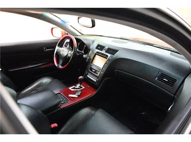 Vehicle image 14 of 36