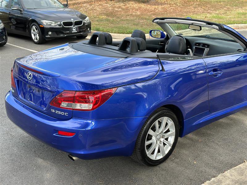 2010 Lexus IS 250C Image 9 of 56