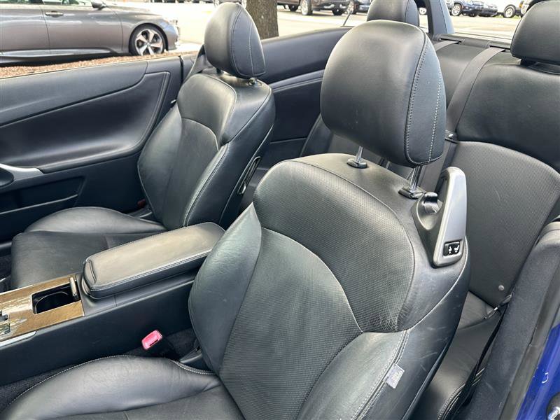 2010 Lexus IS 250C Image 19 of 56