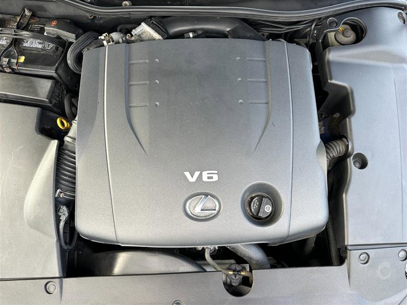 2010 Lexus IS 250C Image 14 of 56