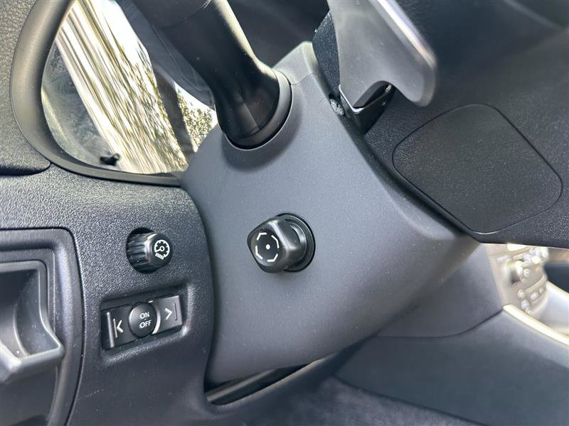 2010 Lexus IS 250C Image 42 of 56