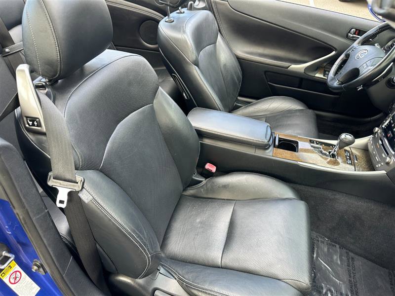 2010 Lexus IS 250C Image 20 of 56