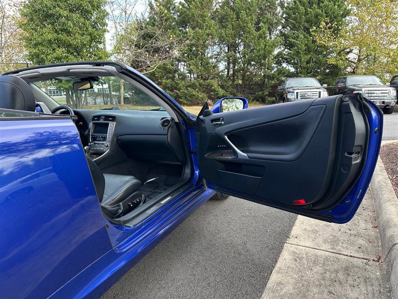 2010 Lexus IS 250C Image 27 of 56