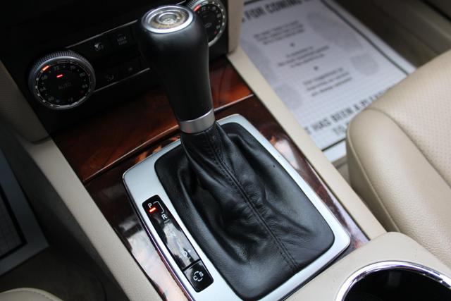 Vehicle image 22 of 46
