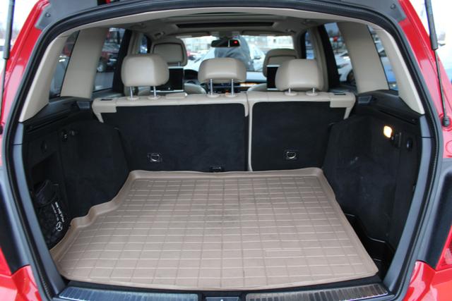 Vehicle image 36 of 46