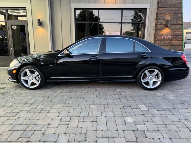 Vehicle image 30 of 69