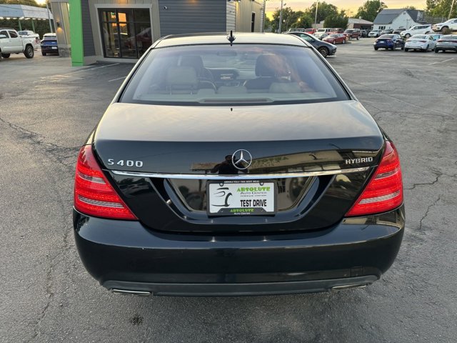 Vehicle image 24 of 69