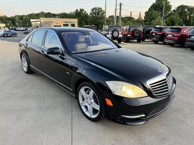 Vehicle image 10 of 69