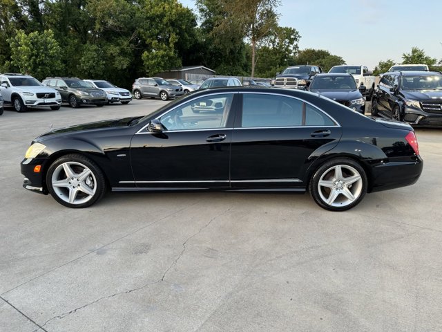 Vehicle image 28 of 69