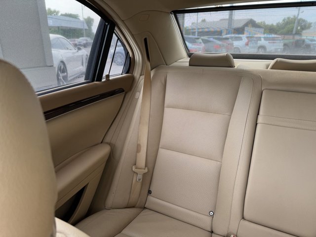 Vehicle image 37 of 69