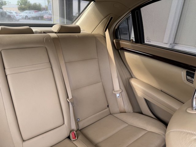 Vehicle image 35 of 69