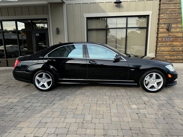 Vehicle image 20 of 69