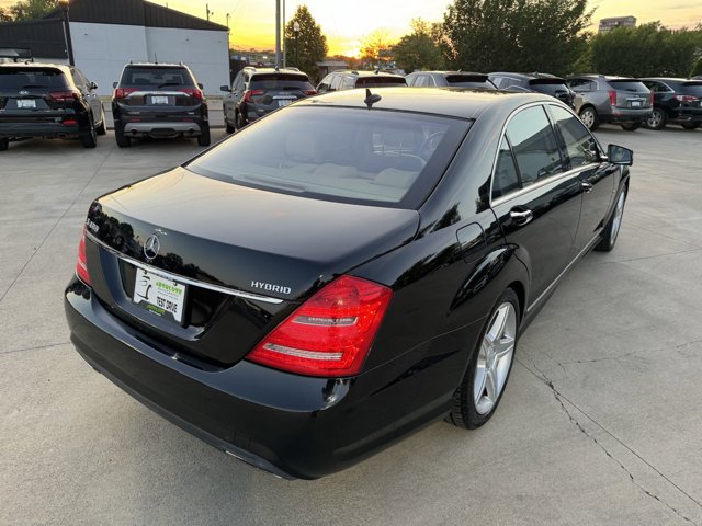 Vehicle image 22 of 69
